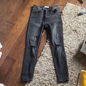 Vervet black sz 27 button fly distressed skinny jeans, like new